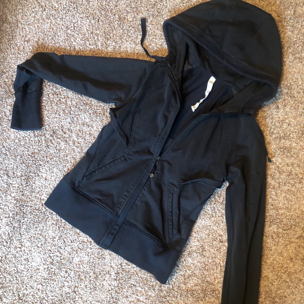 Lululemon black hooded jacket size 6.